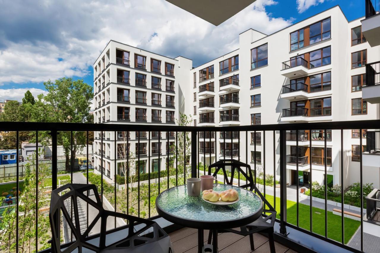 Apartments Browary Warszawskie By Noclegi Renters Варшава Экстерьер фото